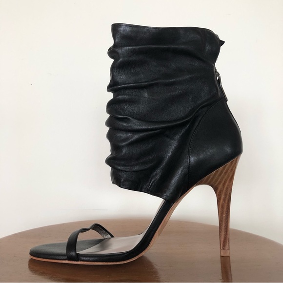 Great Condition BCBGMaxAzria Open Toe Black Leather Heeled Boots (Size 7) - Picture 2 of 12